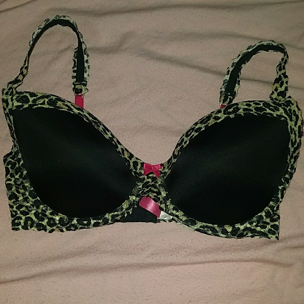 Victoria's Secret Pink demi bra laced
